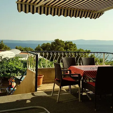 Apartment By The Sea Podgora Exterior photo