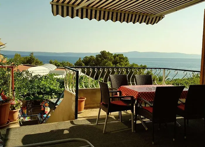Apartment By The Sea
